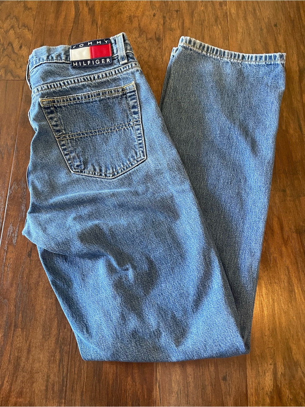 Vintage Tommy Hilfiger Women’s Jeans 7/32 Button Fly Med Wash Straight Leg Denim